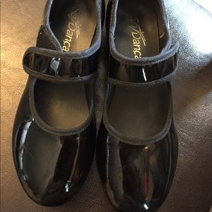 Girls tap shoes